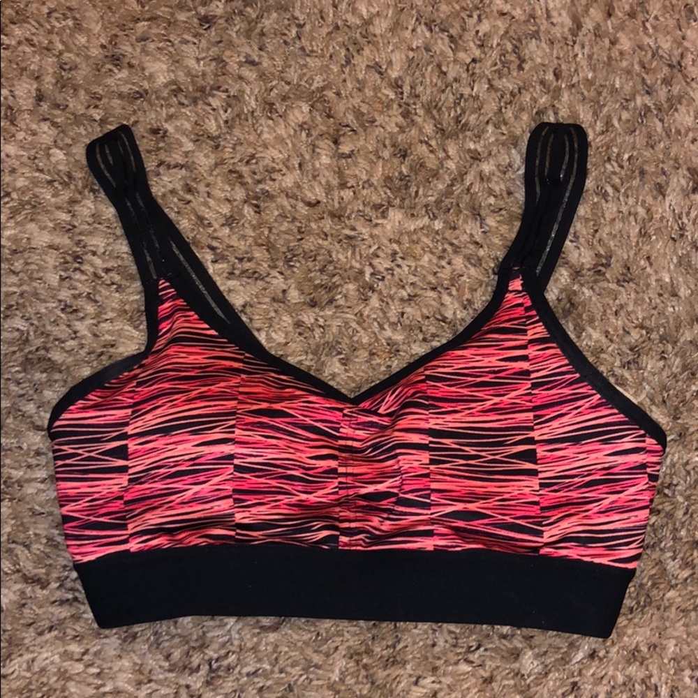 sports bra